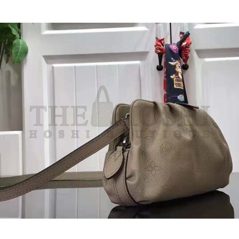 L0vis Vvtt0n LV Women Scala Mini Pouch Coquille Mahina Perforated Calf Leather Master Quality