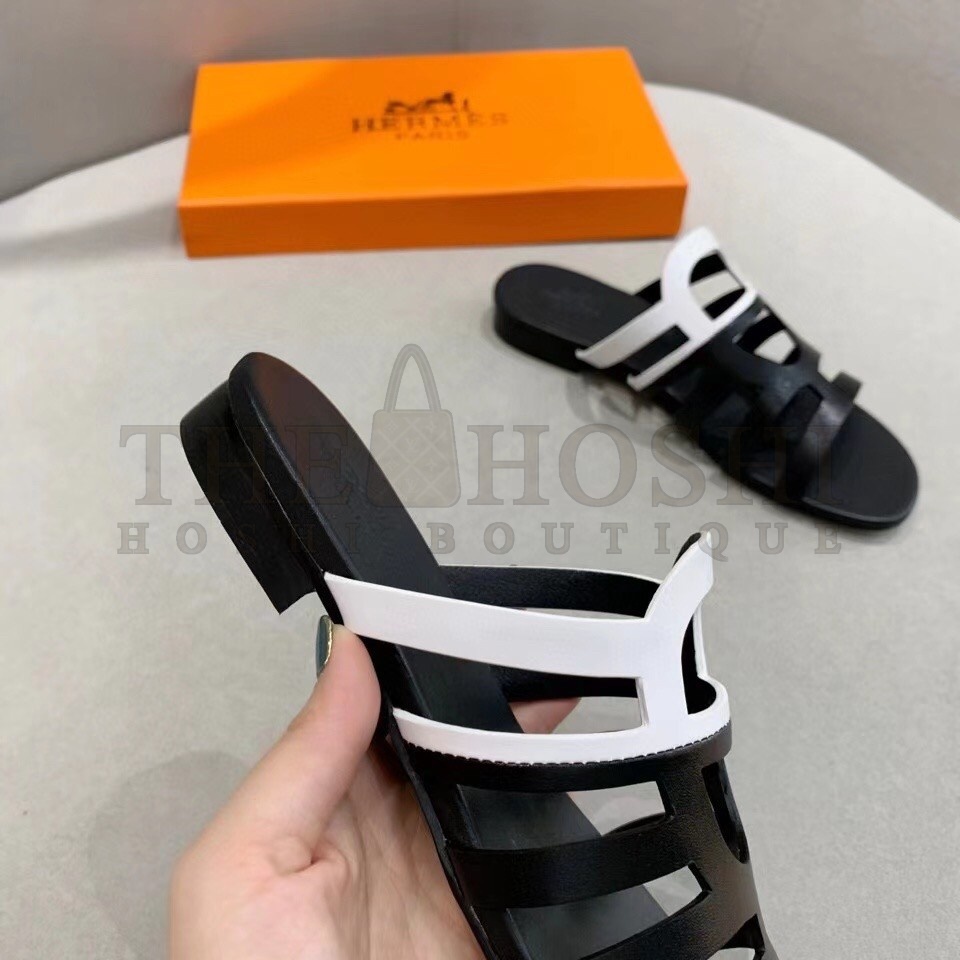 H**me5 Camelia Sandals In Black/White Calfskin Master Quality