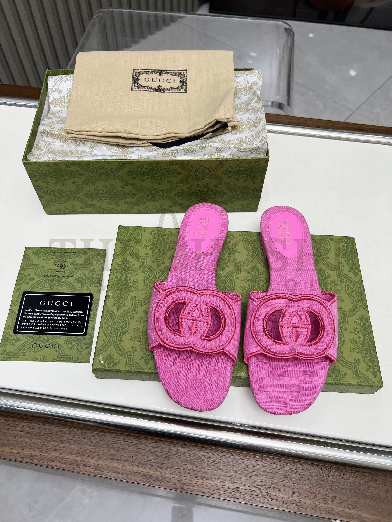 Gvc*1 sandals sliper Master Quality