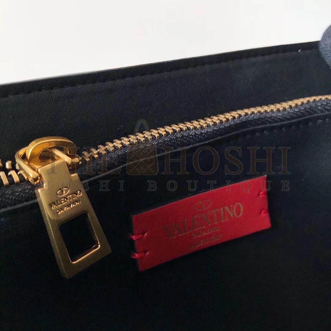 Va1e*ntin0 Small Vring Handbag In Pink Buffalo Leather Master Quality