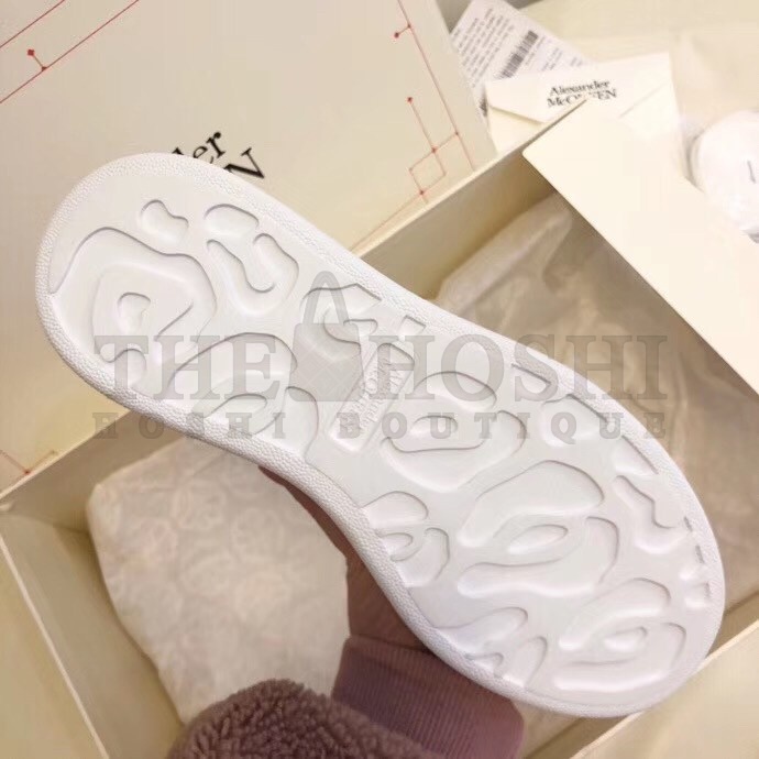 A1exa*der Mcqv*en Women