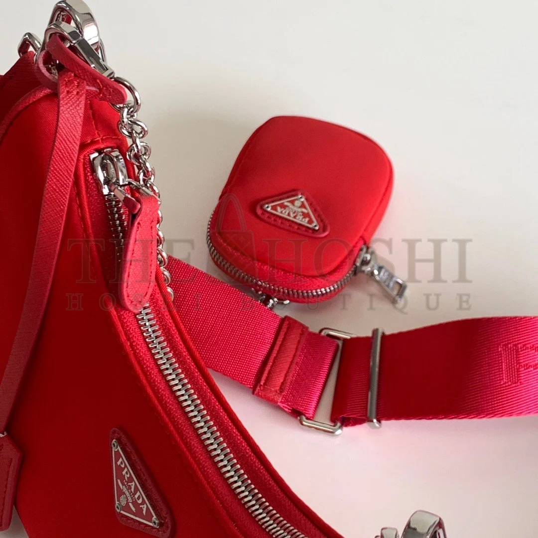 Pra*a Re-Edition 2005 Shoulder Bag In Red Re-Nylon Master Quality