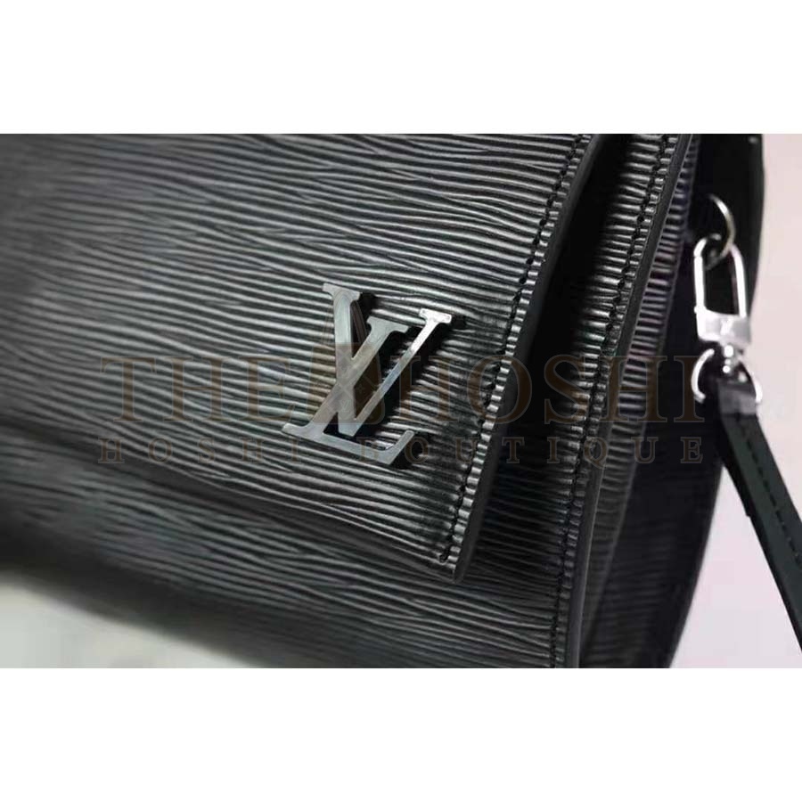 L0vis Vvtt0n LV Women Cléry Pochette Bag in Epi Grained Cowhide Leather-Black Master Quality