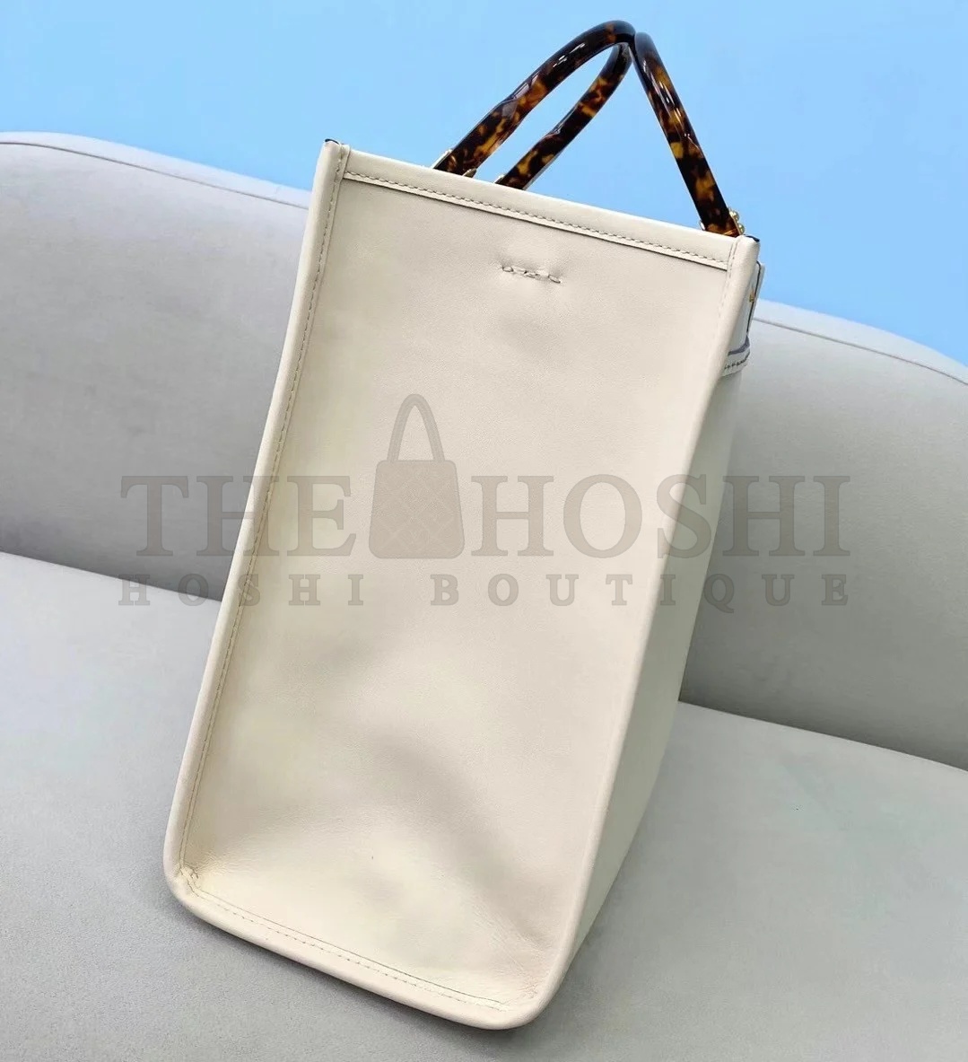 F**di Sunshine Medium Tote Bag In White Calfskin Master Quality