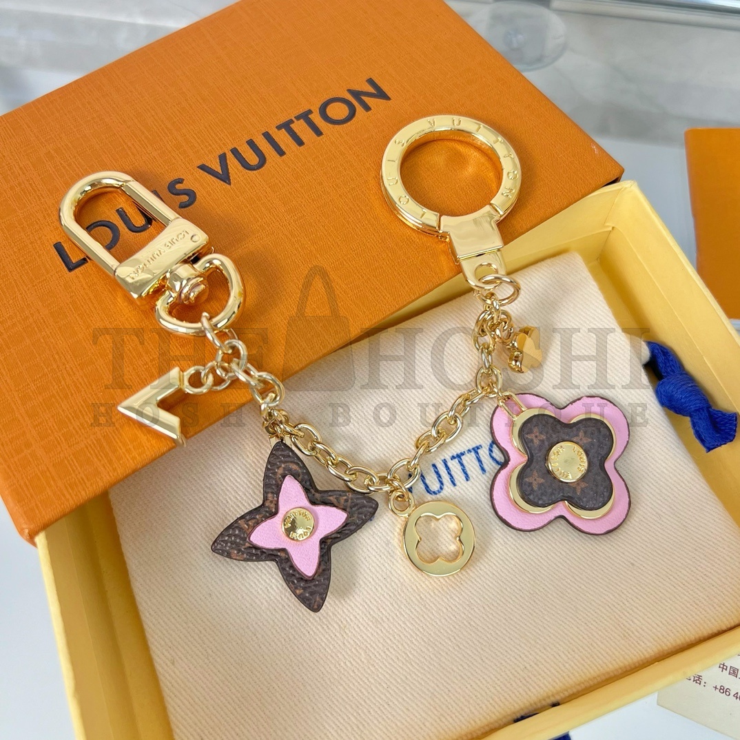 L0vis Vvtt0n LV Spring Street Chain Keychain Gold Monogram Charm Master Quality