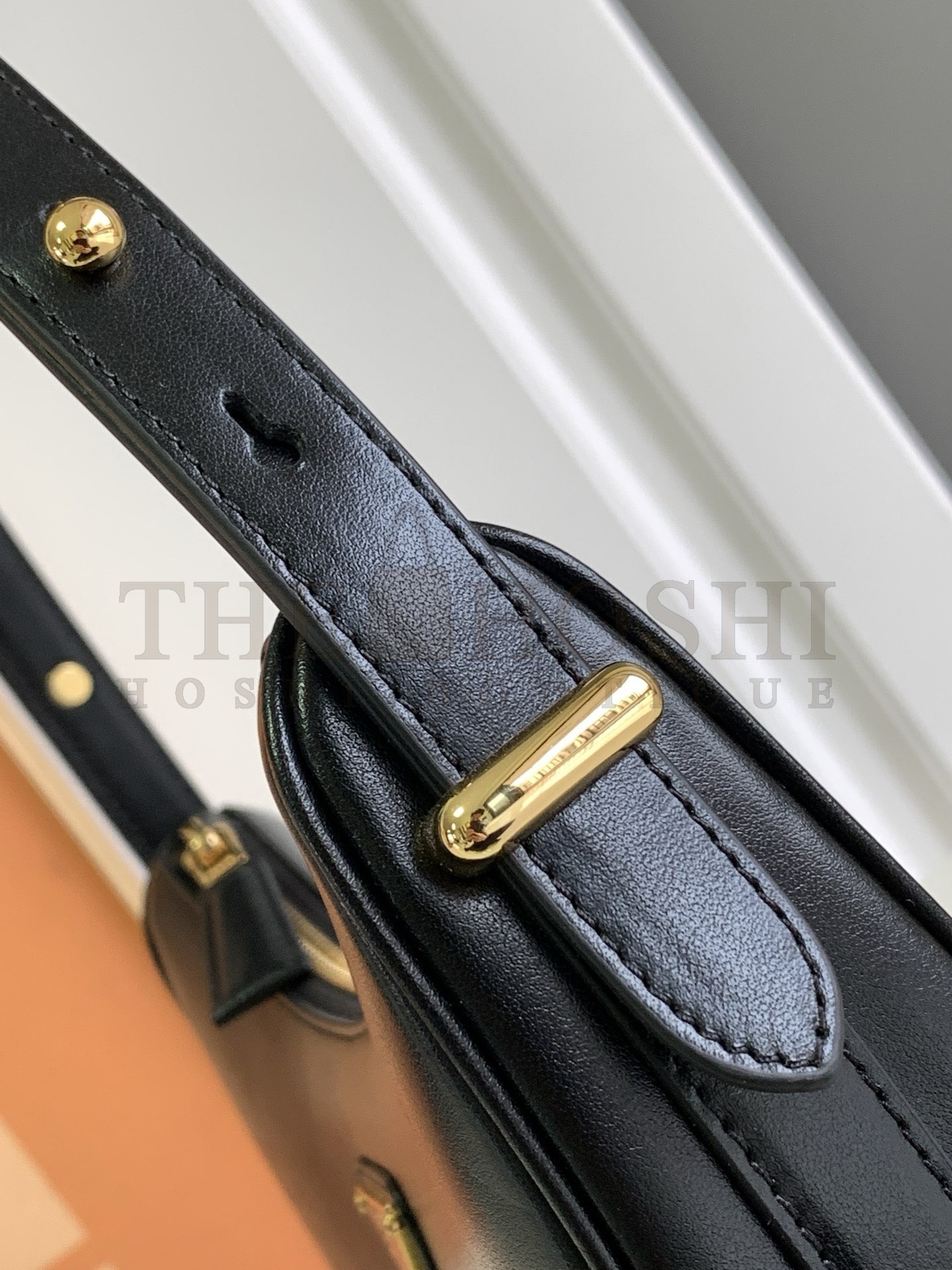 Pra*a Arque Shoulder Bag in Black Leather Master Quality
