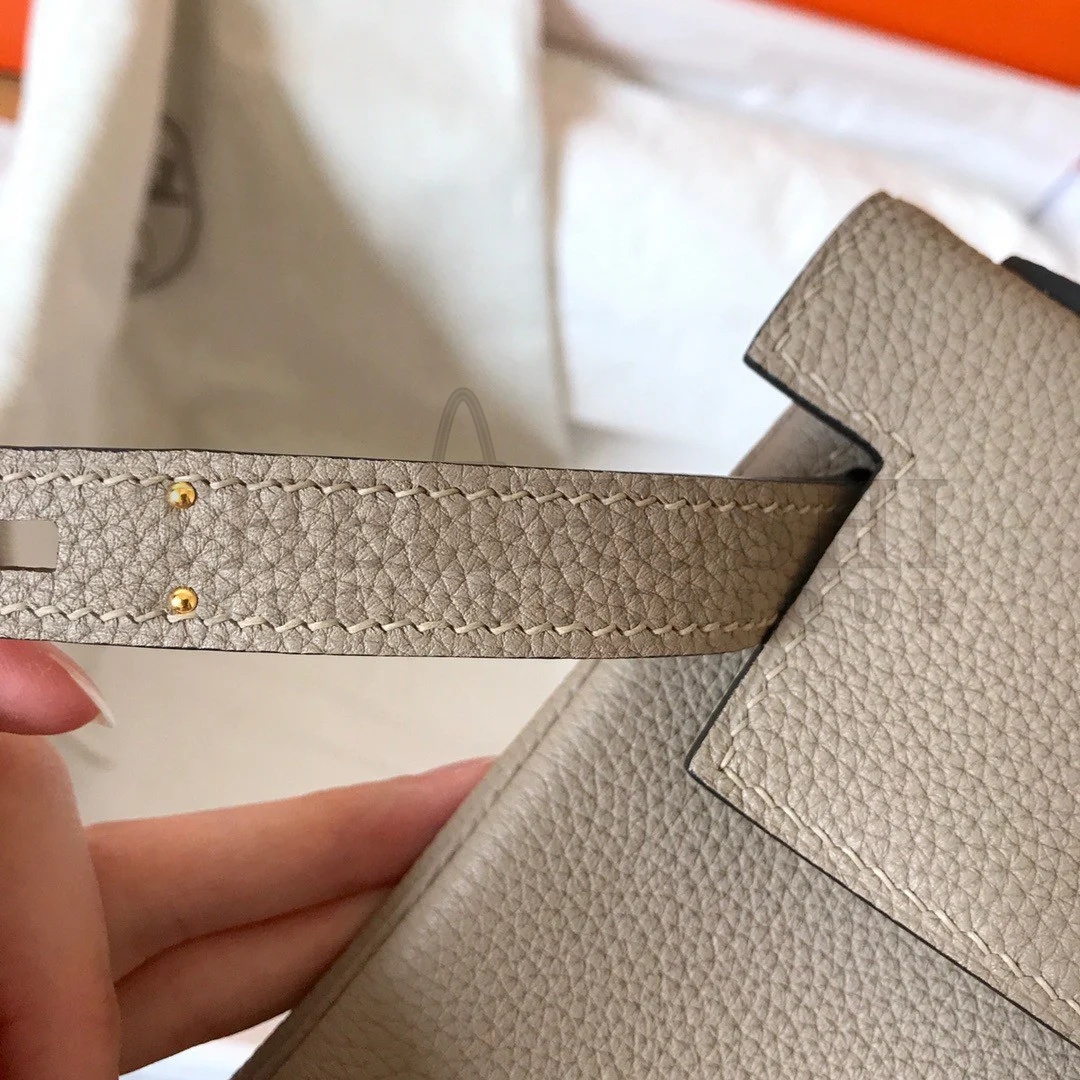 H**me5 Kelly Retourne 28 Handmade Bag In Tourterelle Clemence Leather Master Quality