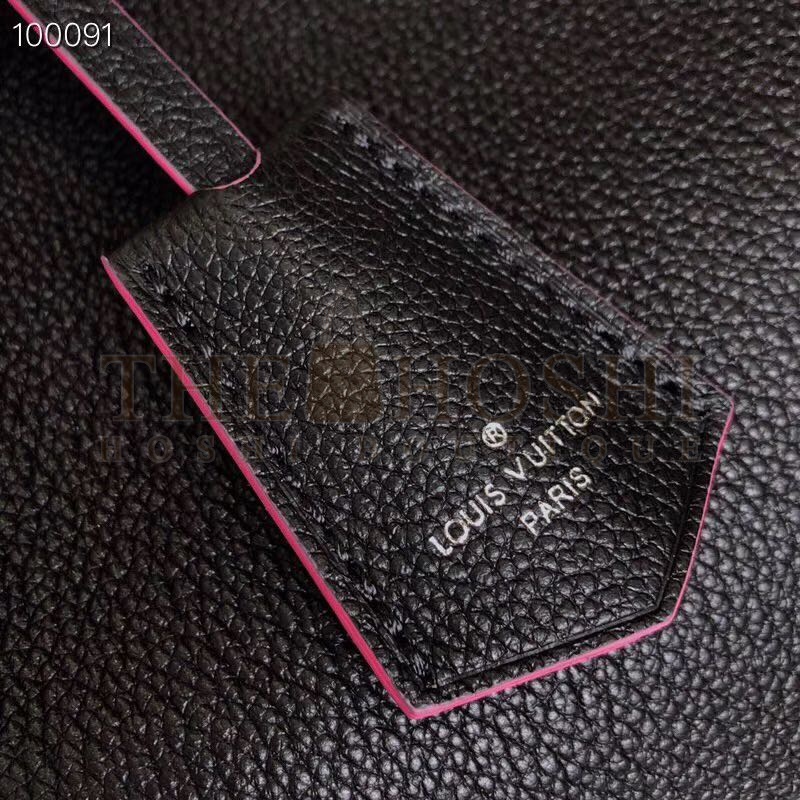 L0vis Vvtt0n LV Women Lockme Bucket Bag in Calfskin Lether-Black Master Quality