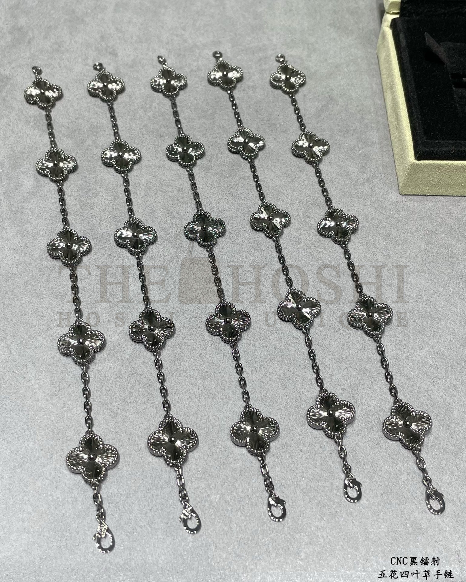 V*n Cl**f black stone bracelet jewelry Master Quality