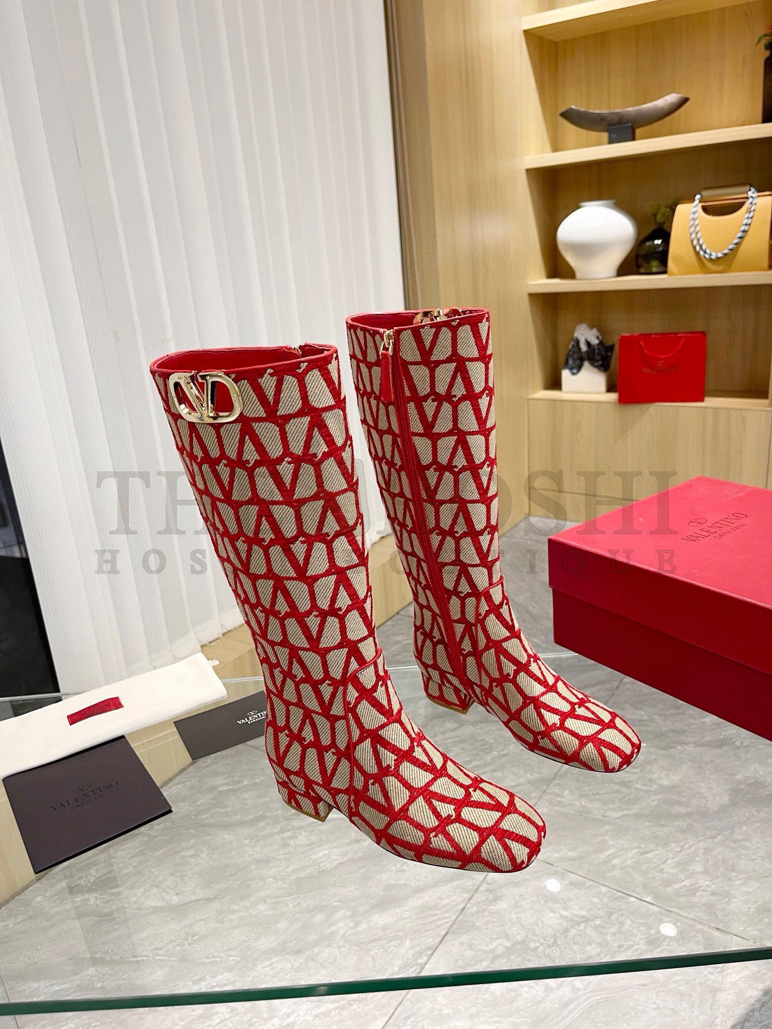 Va1e*ntin0 VLogo Type Knee Boots in Red Toile Iconographe fabric Master Quality