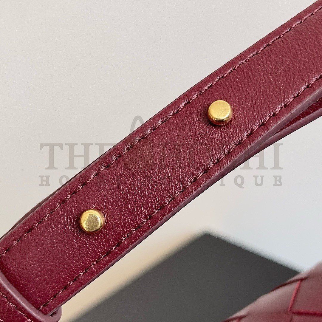 B0tt*ga Ven*ta Mini Andiamo Cross-Body Bag in Barolo Intrecciato Lambskin Master Quality