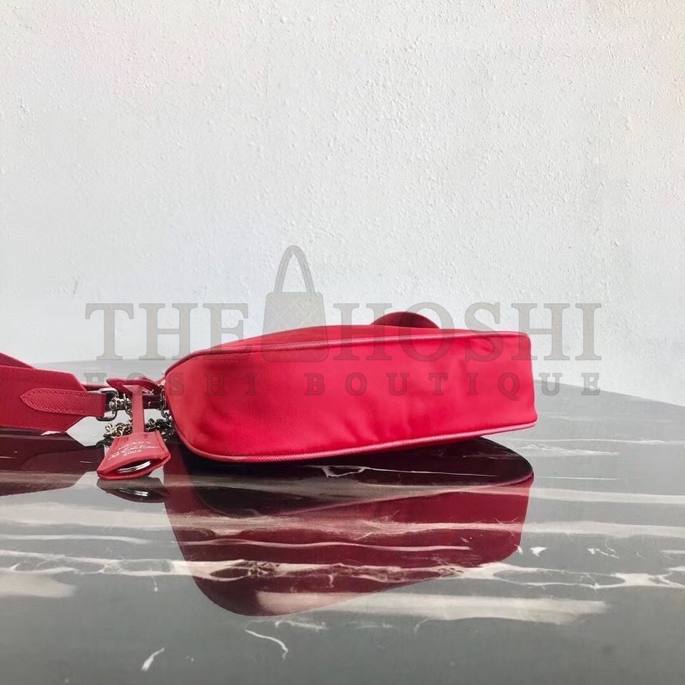 Pra*a Red Nylon Re-Edition 2005 Shoulder Bag Master Quality