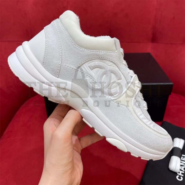 Ch**el Women CC Low Top Sneakers Calfskin Suede Leather Triple White Master Quality