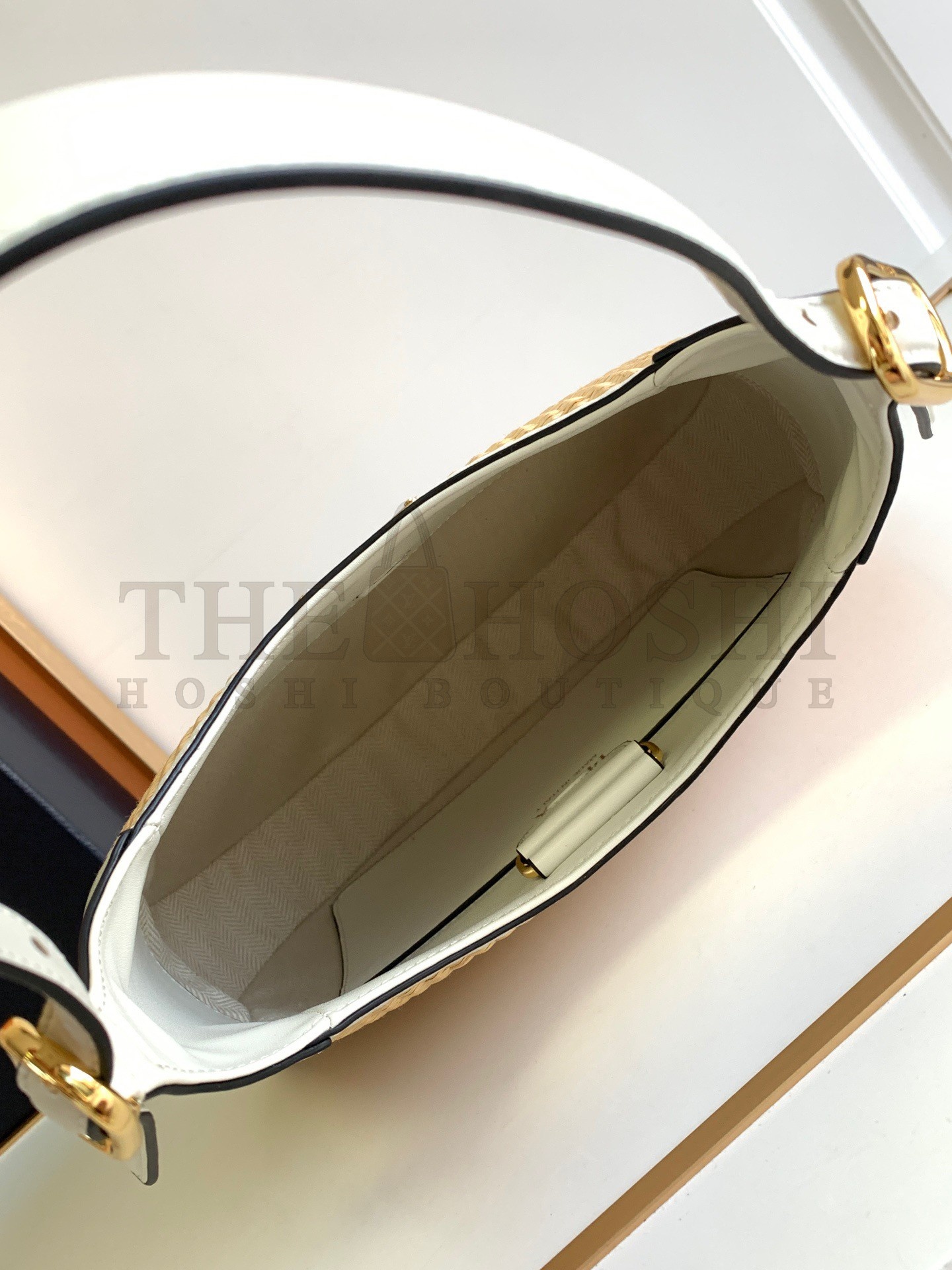 Pra*a Shoulder Bag in Woven Straw and White Leather Master Quality