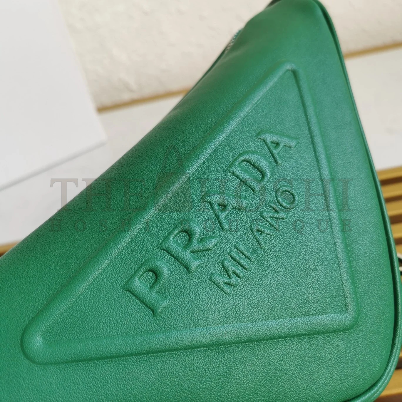 Pra*a Triangle Shoulder Bag In Green Calfskin Master Quality