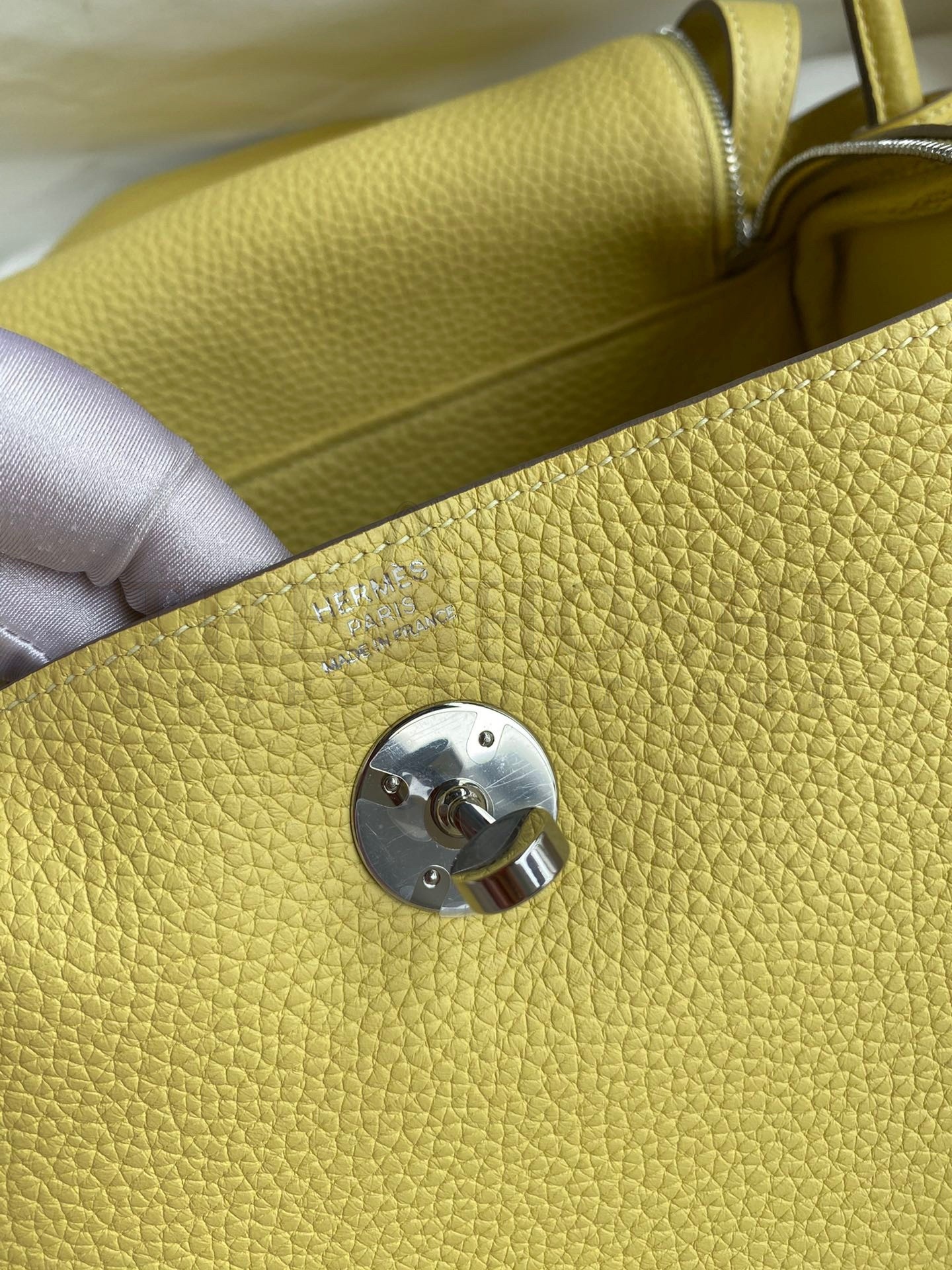 H**me5 Lindy 26 Handmade Bag In Jaune Poussin Clemence Leather Master Quality