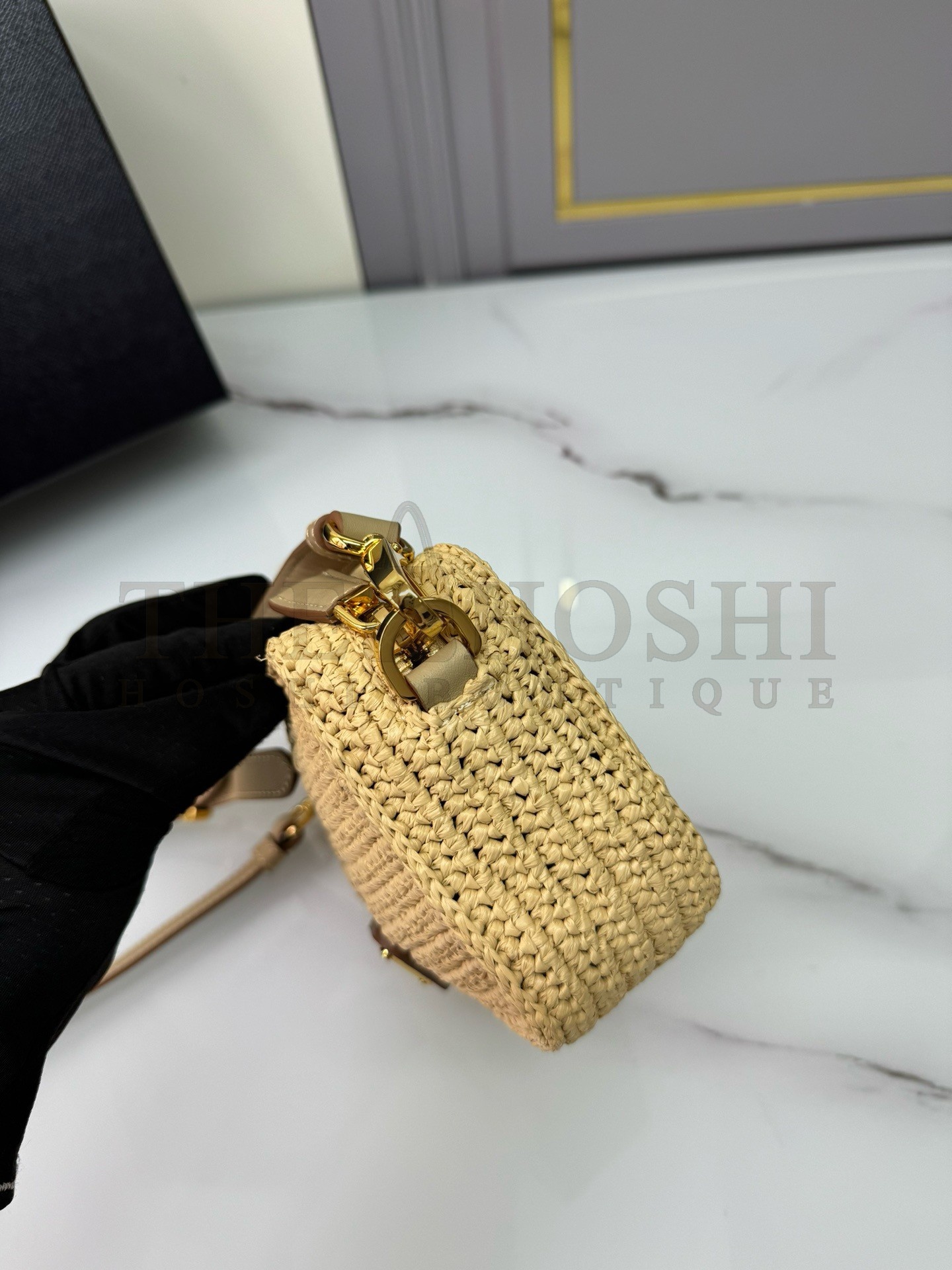 Pra*a Crochet Shoulder Bag in Natural Raffia-effect Yarn Master Quality