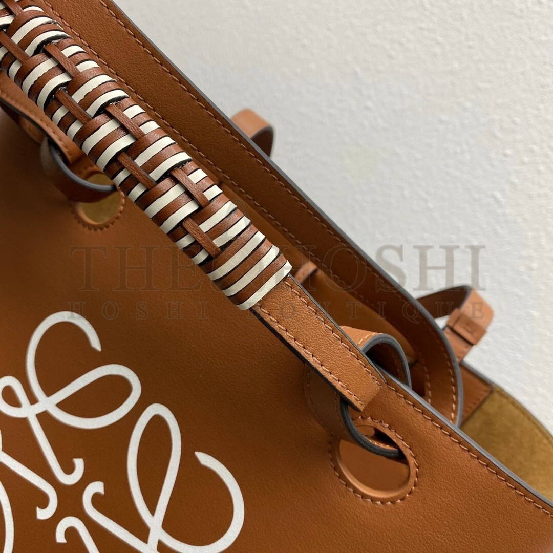 L0ew* Anagram Small Tote In Tan Classic Calfskin Master Quality