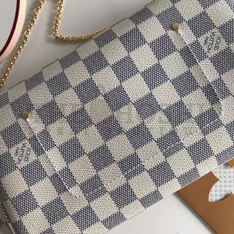 L0vis Vvtt0n LV Women Favorite MM Clutch in Damier Azur Coated Canvas-Beige Master Quality