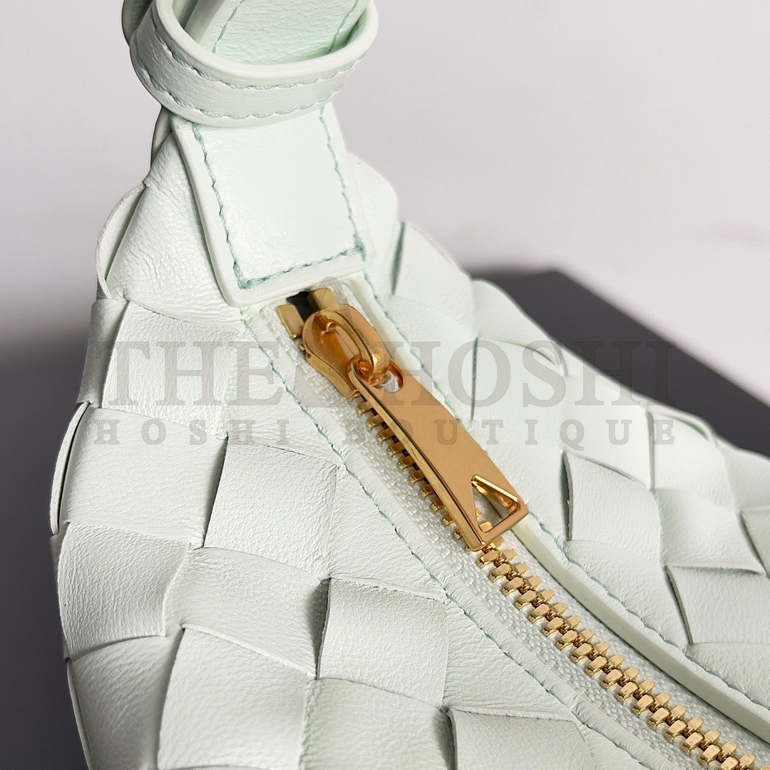 B0tt*ga Ven*ta Mini Wallace Bag in Glacier Intrecciato Calfskin Master Quality