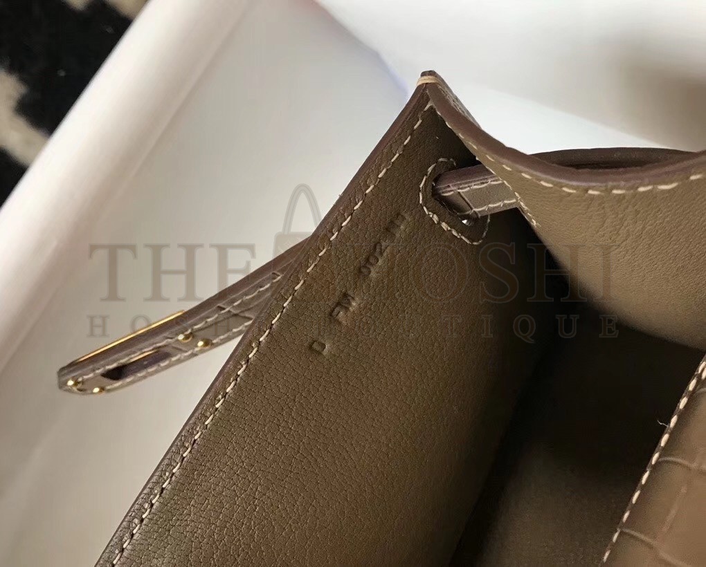 H**me5 Kelly Pochette Bag In Taupe Embossed Crocodile Leather Master Quality
