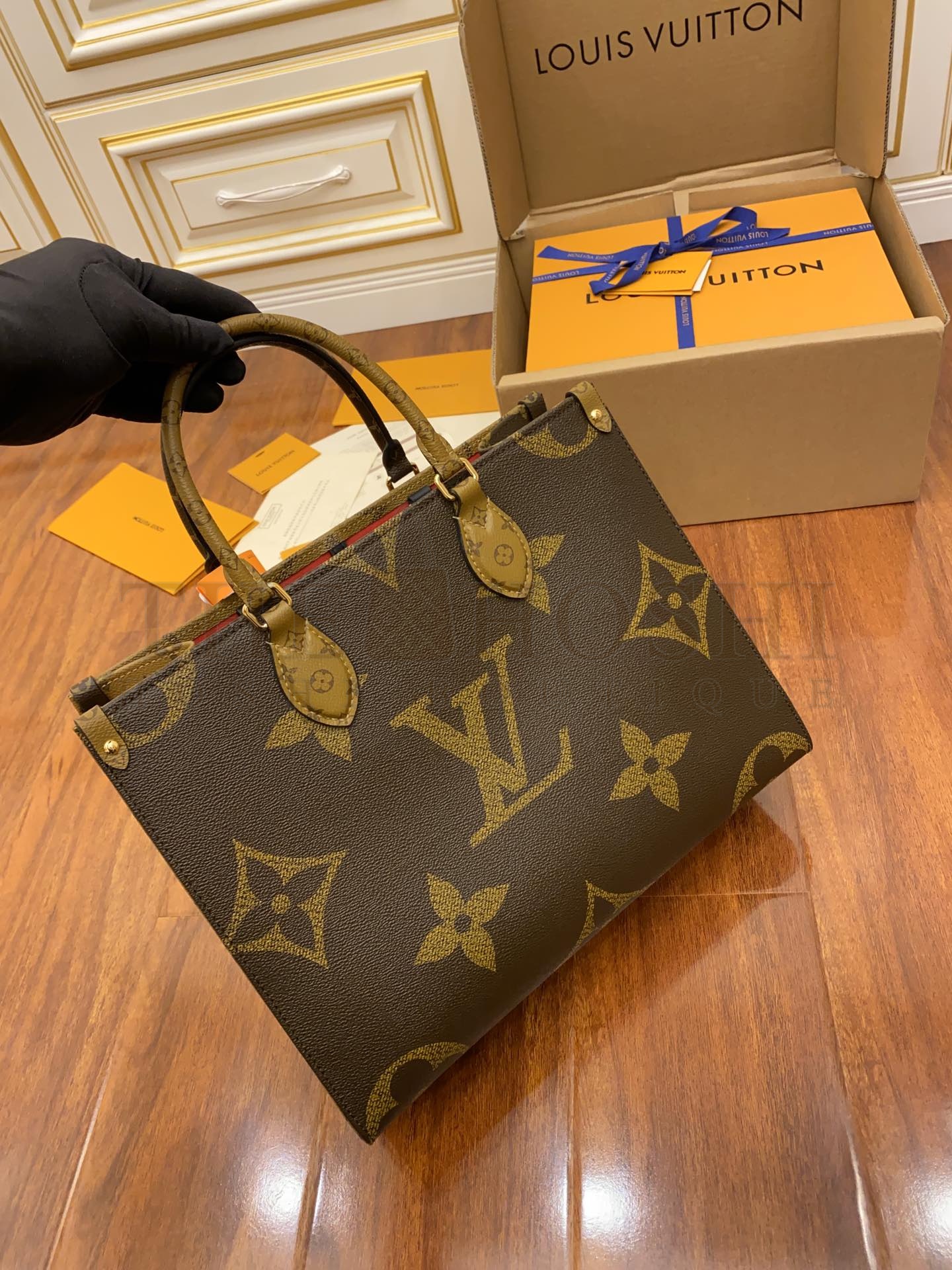 L0vis Vvtt0n Onthego Women  LV  Tote Bag in Monogram Giant Canvas-Brown Master Quality