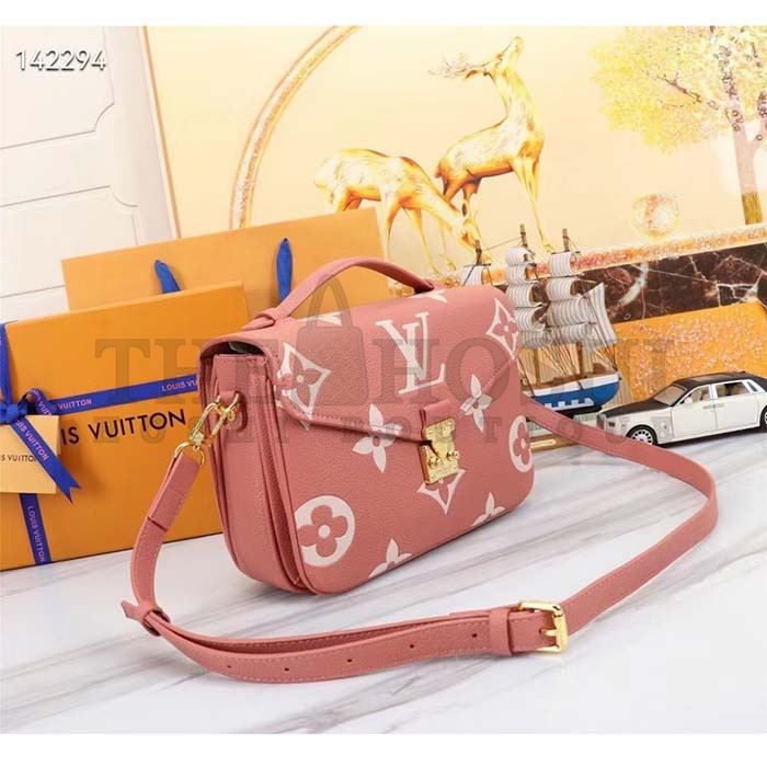 L0vis Vvtt0n LV Women Pochette Métis Handbag Trianon Pink Cream Embossed Grained Cowhide Master Quality