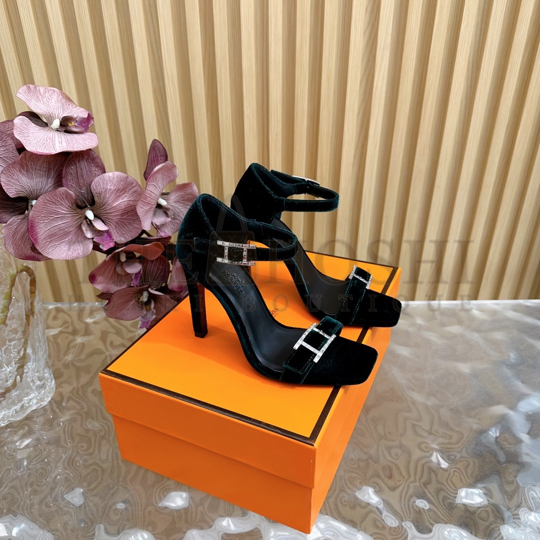 H**me5 Heels Master Quality