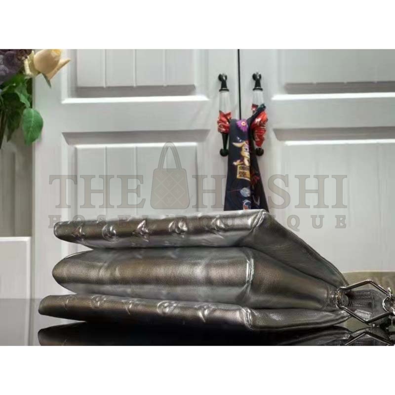 L0vis Vvtt0n LV Women Coussin BB Handbag Silver Monogram Embossed Puffy Lambskin Master Quality