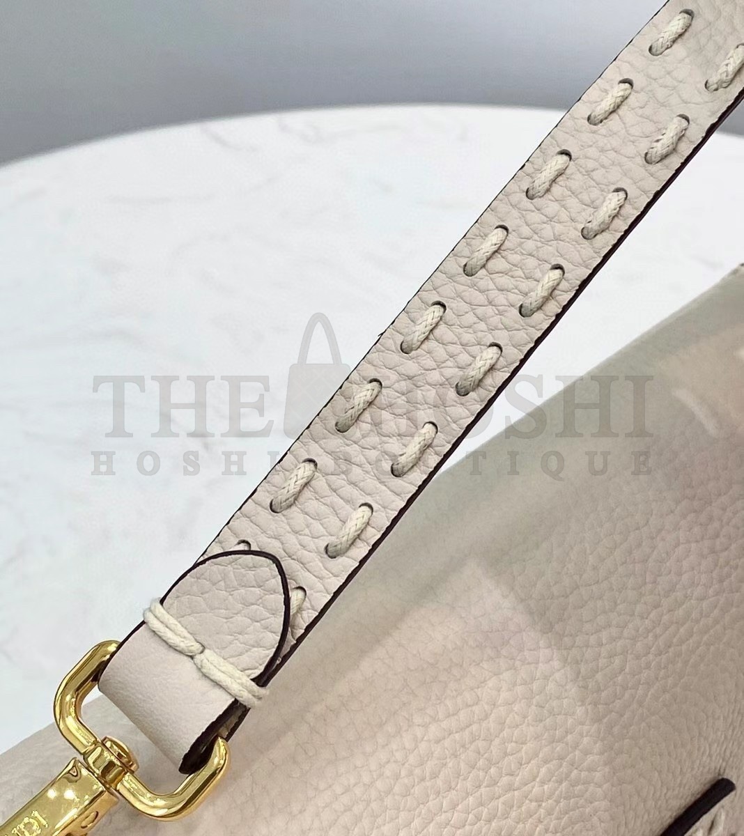 F**di Medium Baguette Bag In White Grained Leather Master Quality