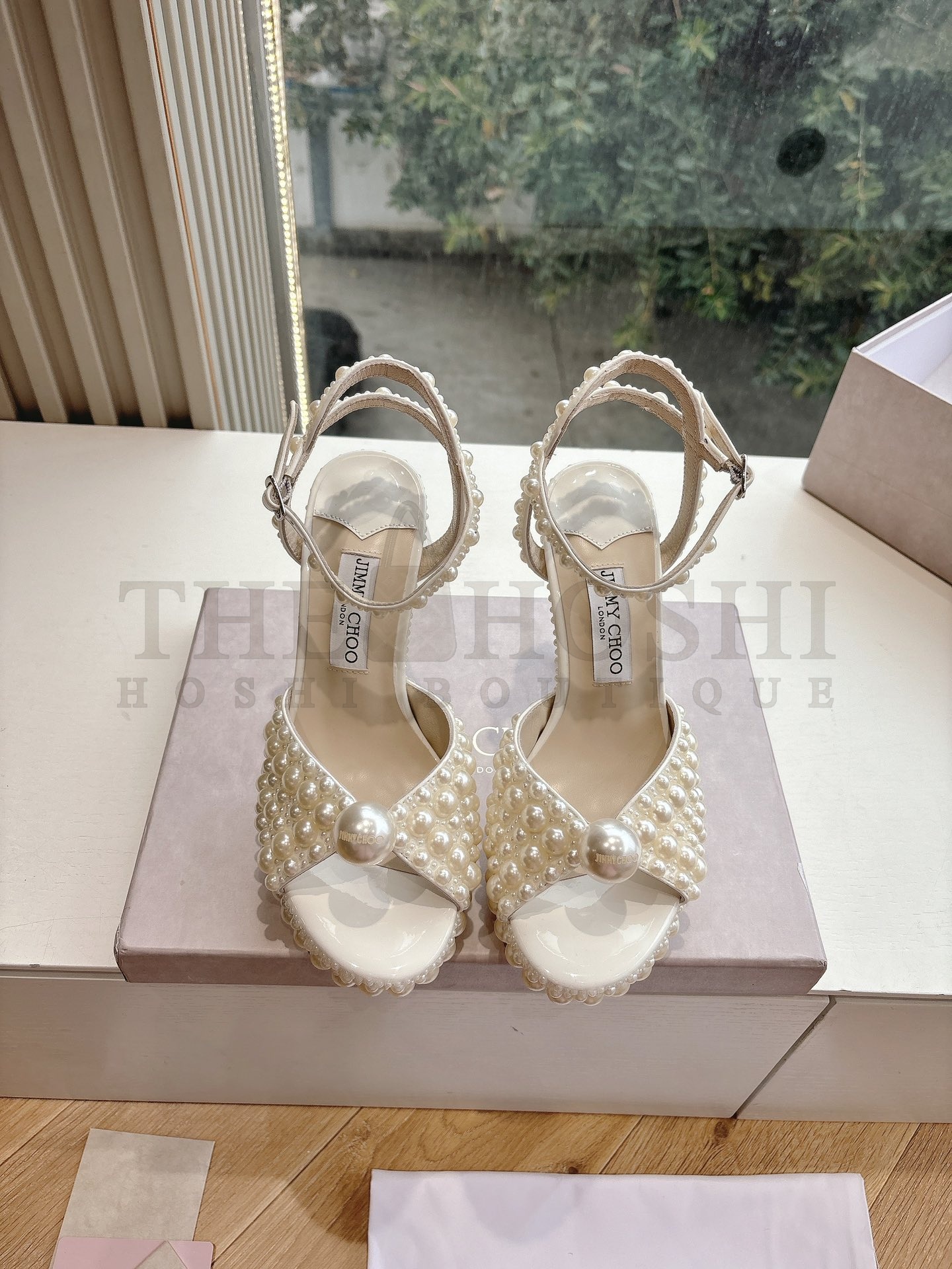 J1m*y Ch00 25SS Pearl-Embellished Platform Heels – Ivory Satin, Waterproof Sole, Custom Sizes 34–41 Master Quality