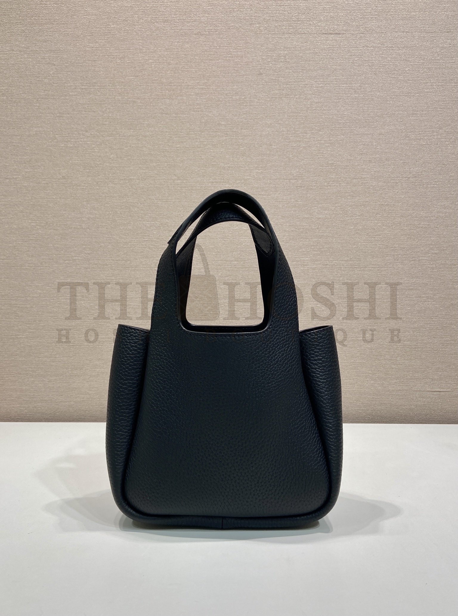 Pra*a Mini 1BA349 Tote Bag – Black Deer-Grain Calfskin with Gold Hardware, 18 x 16 x 10 cm Master Quality