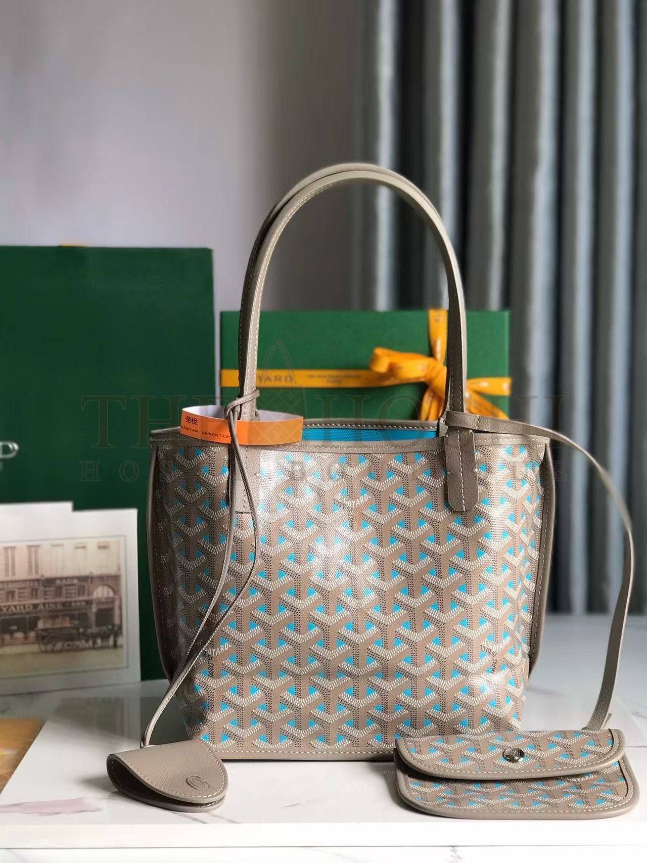 G09ard Anjou Tote  Double-sided use  leather Inside bag  PM size：The bag opening is 28 cm; the base measures 20 cm (length) × 20 cm (height) × 10 cm (depth). Master Quality