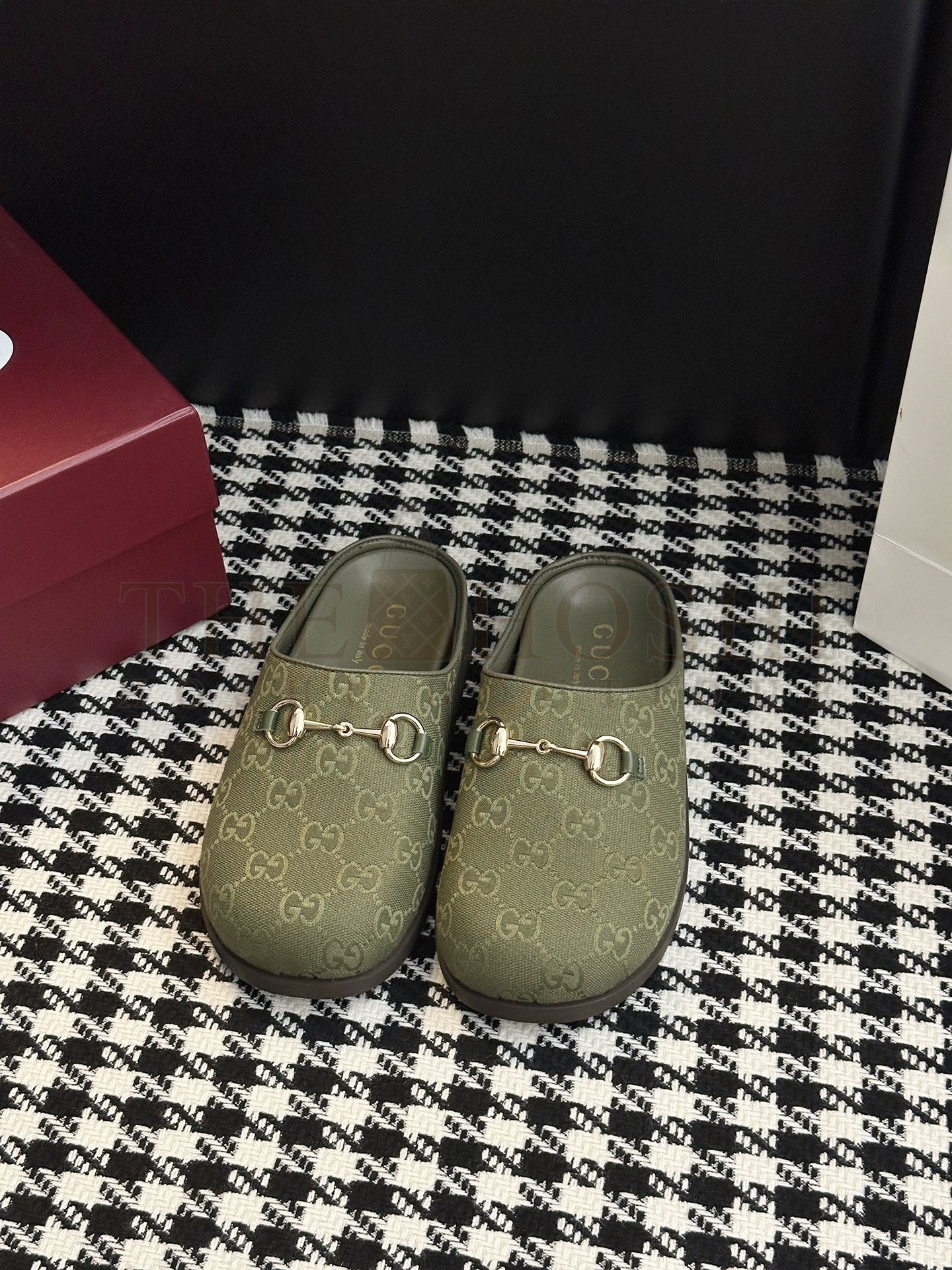 Gvc*1 mule shoes sandals Master Quality