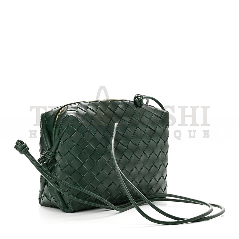 B0tt*ga Ven*ta SMALL LOOP CAMERA BAG 680255V1G113035 (22*15.5*9cm) Master Quality