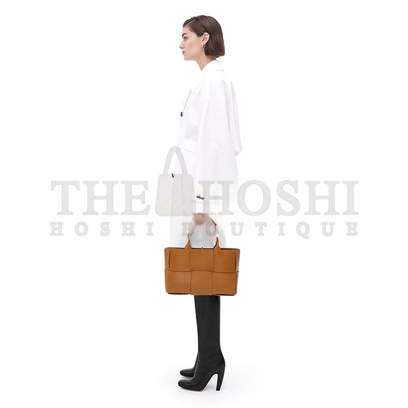 B0tt*ga Ven*ta SMALL ARCO TOTE 652867VCQC22593 (30*20*11.5cm) Master Quality