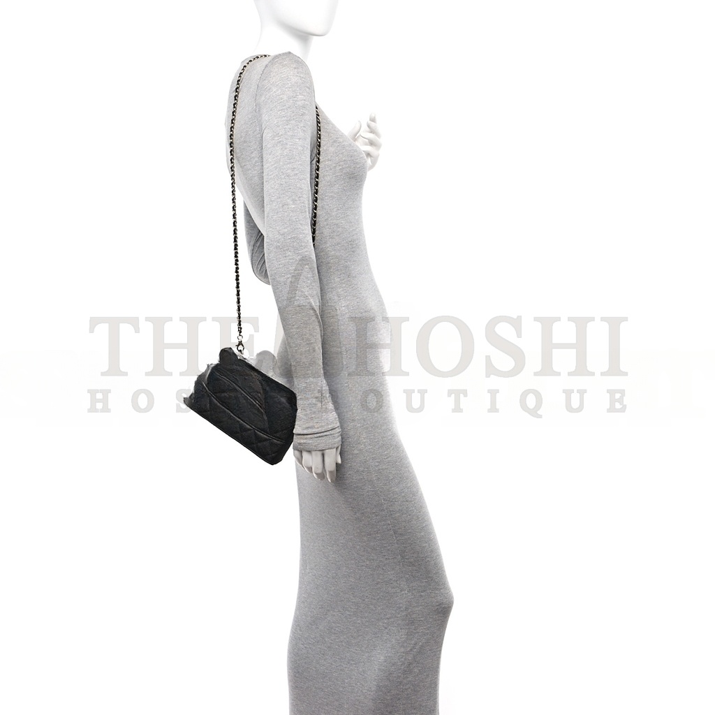 Ch**el CAVIAR QUILTED LONG CC VANITY CLUTCH WITH CHAIN BLACK (19.5*17*5cm) Master Quality