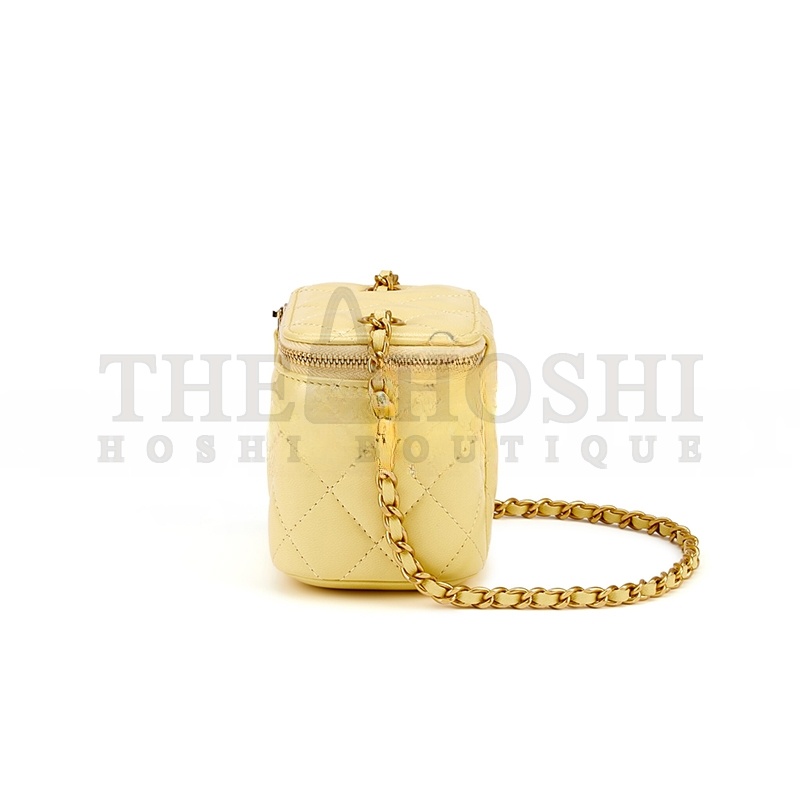 Ch**el MINI PEARL CRUSH VANITY CASE WITH CHAIN YELLOW 110267 (11*8.5*7cm) Master Quality