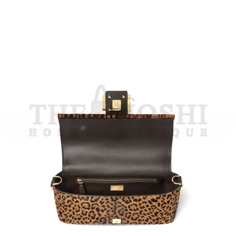 F**di BAGUETTE PRINTED CAVALLINO CALFSKIN 8BR600AYDYF0A6E (27*15*6cm) Master Quality