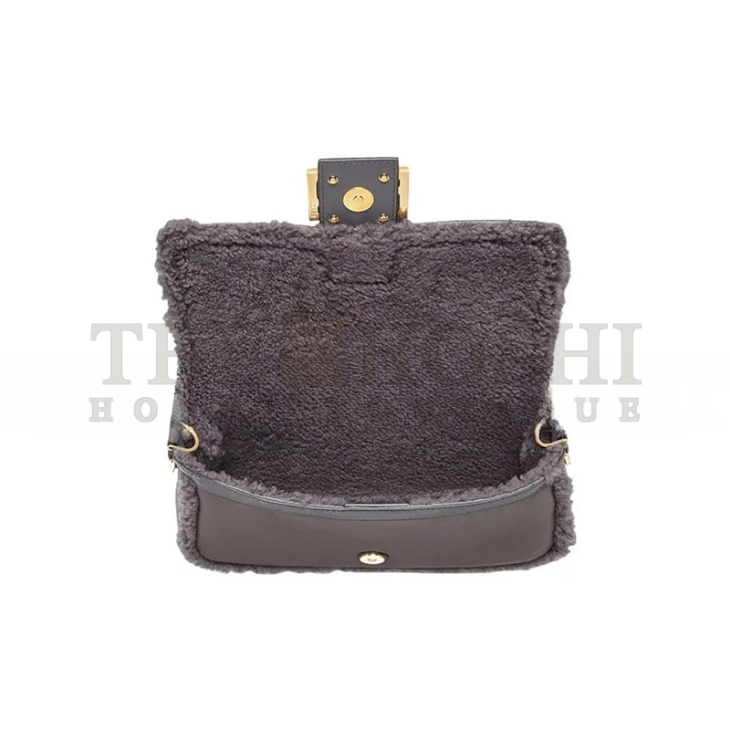F**di GREY LAMBSKIN SHEARLING MEDIUM BAGUETTE BAG 8BR600ALMRF1EFW (28*14*8cm) Master Quality