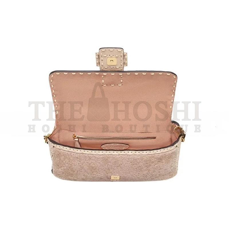 F**di BAGUETTE NM BAG SHEARLING WITH STITCHED LEATHER MEDIUM PINK 8BR600AH96F1F7N (27*15*6cm) Master Quality