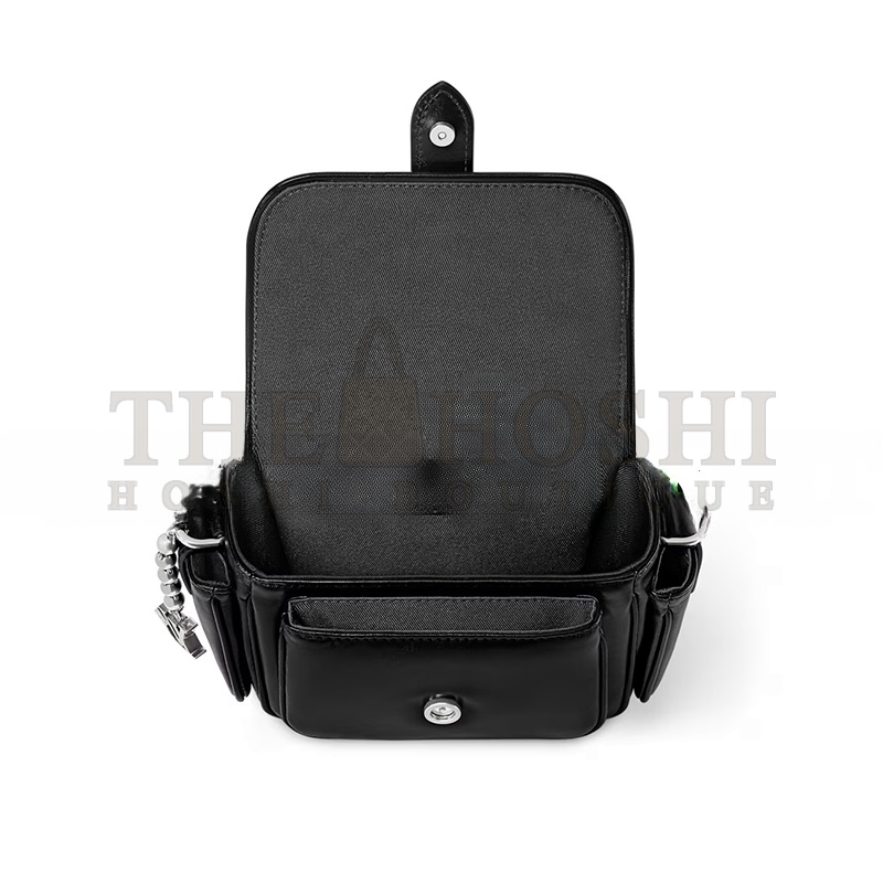 L0vis Vvtt0n CARGO WEARABLE WALLET M13989 (23*14*10cm) Master Quality