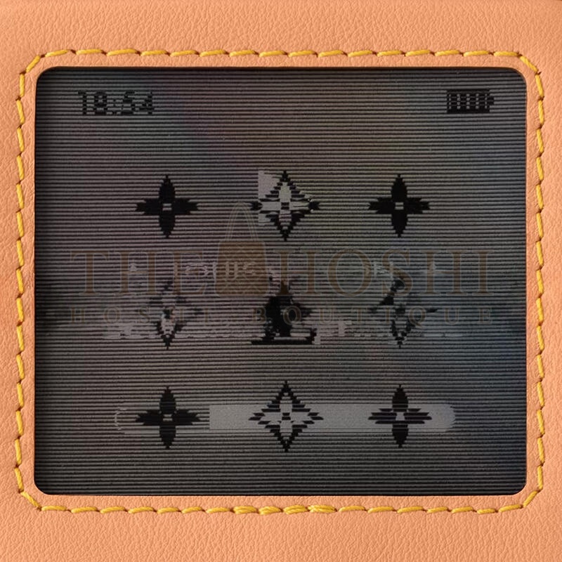 L0vis Vvtt0n MUSIC PLAYER WEARABLE WALLET M14063 (19*10*5cm) Master Quality