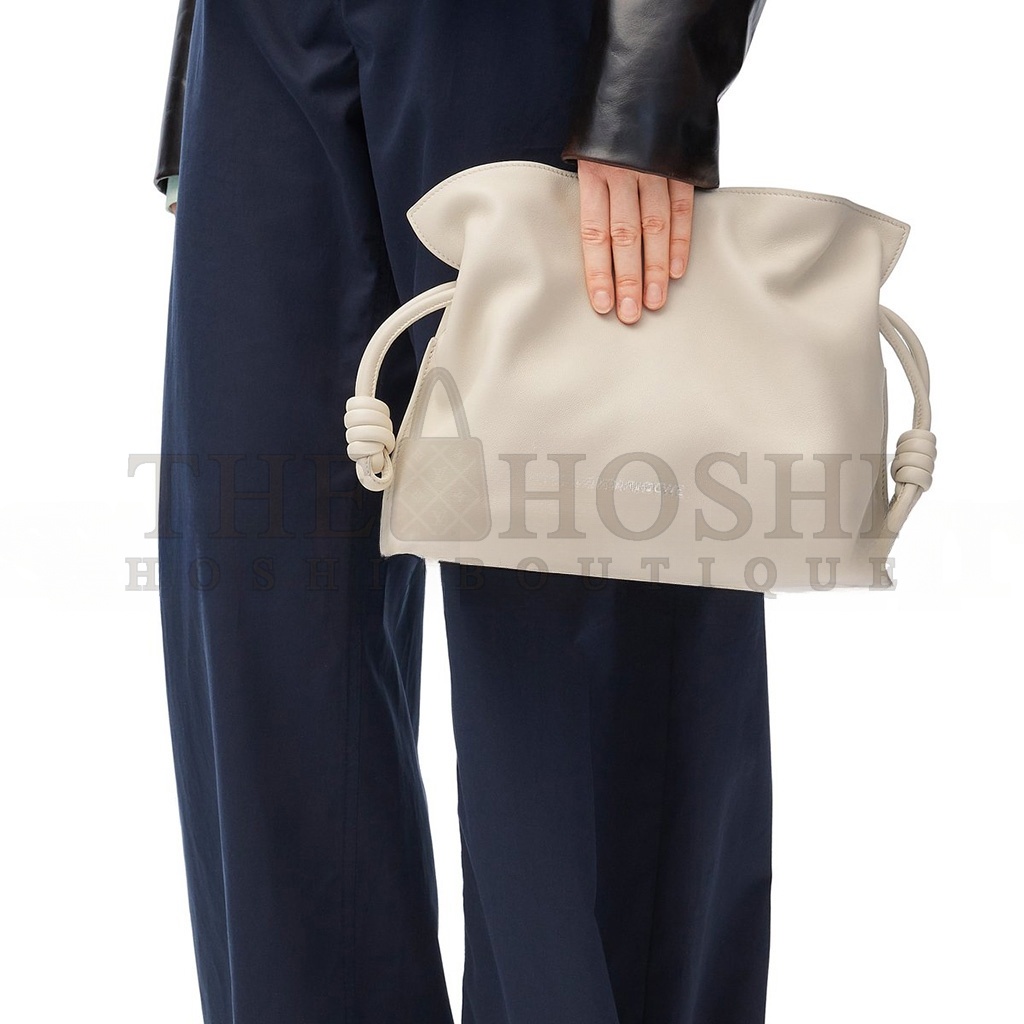 L0ew* MEDIUM FLAMENCO CLUTCH IN NAPPA CALFSKIN 0011091485 (30*24.5*10.5cm) Master Quality