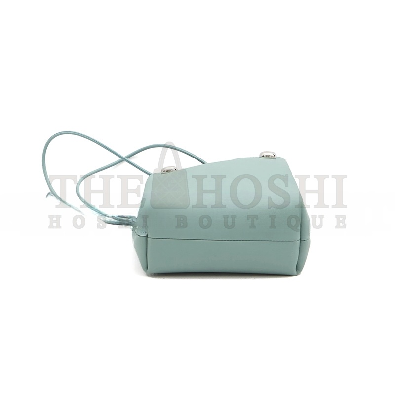 L0ew* PEBBLE POUCH IN SMOOTH CALFSKIN CANBSPPX01 (21.5*17*7cm) Master Quality