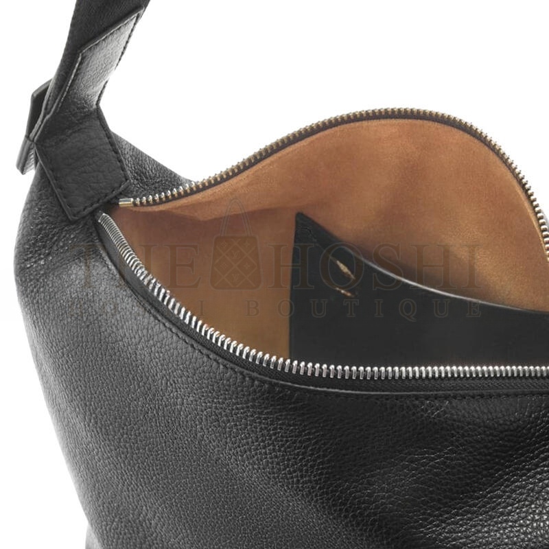 L0ew* SMALL CUBI CROSSBODY BAG IN S*pPLE GRAINED CALFSKIN B906Q63X08-1100 (29.5*22*10.5cm) Master Quality