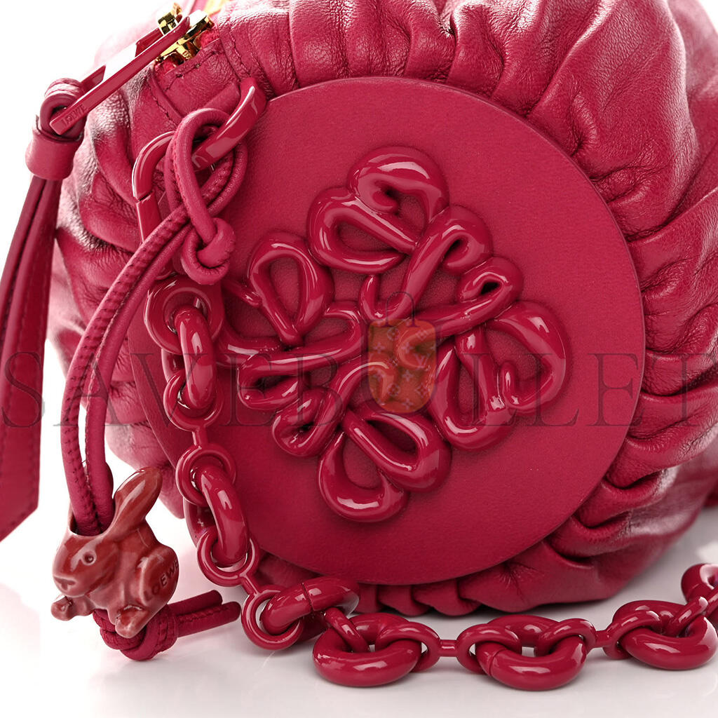 L0ew* LAMBSKIN PLEATED BRACELET POUCH SHOULDER BAG ROUGE BLOSSOMS (25*10*10cm) Master Quality