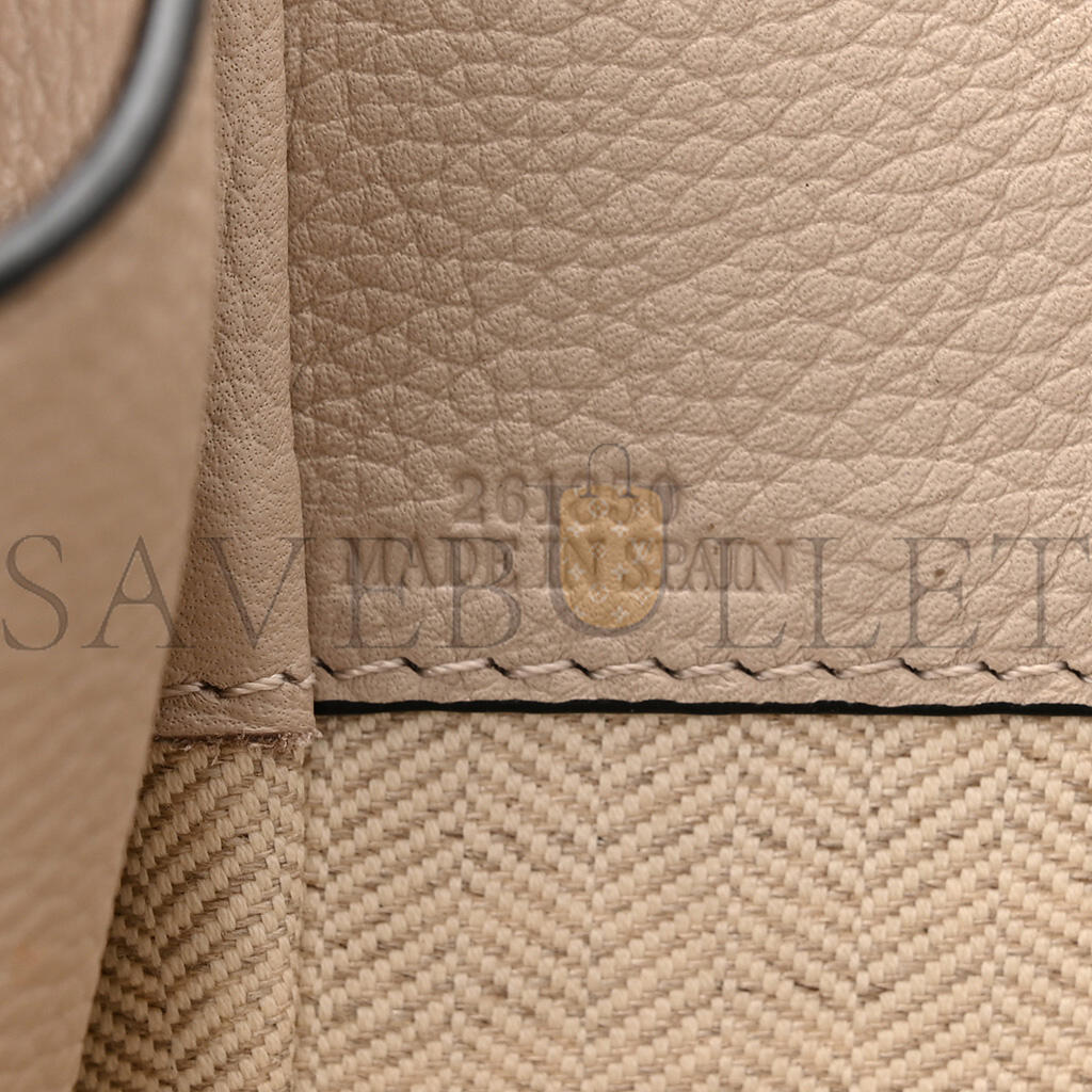 L0ew* GRAINED CALFSKIN SMALL HAMMOCK SHOULDER BAG SAND (30*25*13.5cm) Master Quality