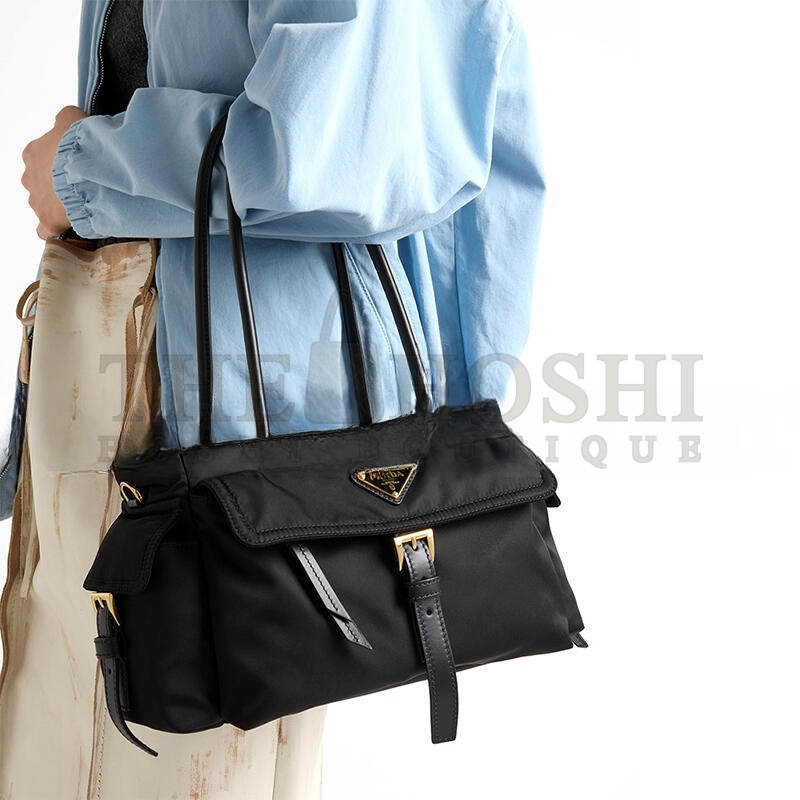 Pra*a EXPLORE MEDIUM RE-NYLON AND LEATHER TOTE BAG 1BG596 (31*17*11cm) Master Quality